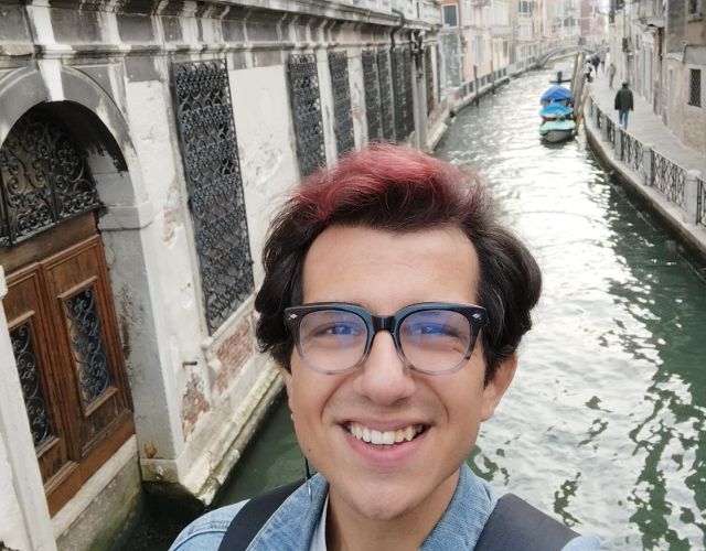 Efeler Birebir İngilizce Kursu